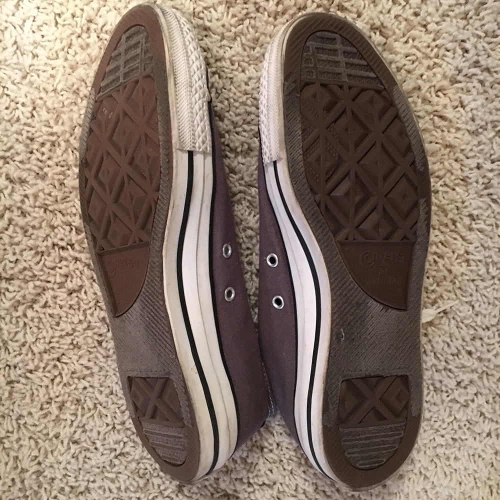Gray converse - Picture 2 of 2